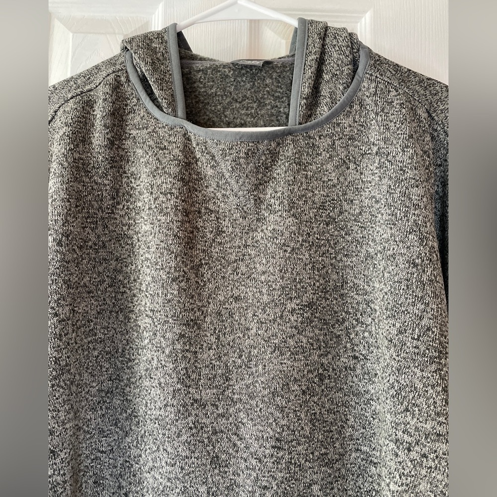EDDIE Bauer Women's Gray Hooded Poncho Sweatshirt Front Pocket Sz S/M - Picture 3 of 15